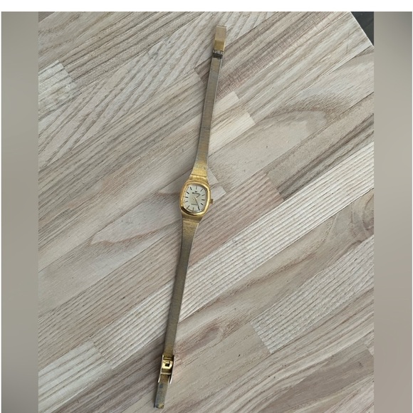 Waltham women’s watch
